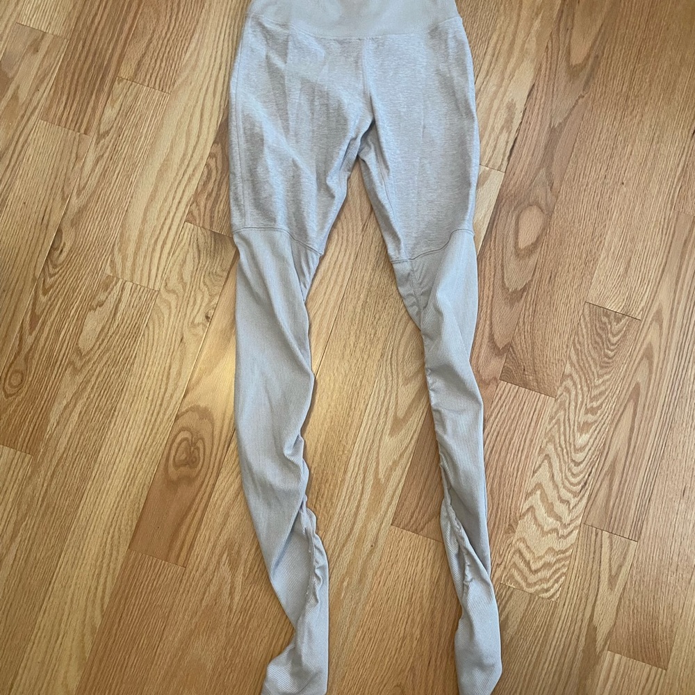 Alo Goddess Soft Pink Leggings